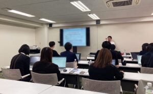 【全社員でガチ挑戦！】自分たちでLPを作って、クリック数を競いました！