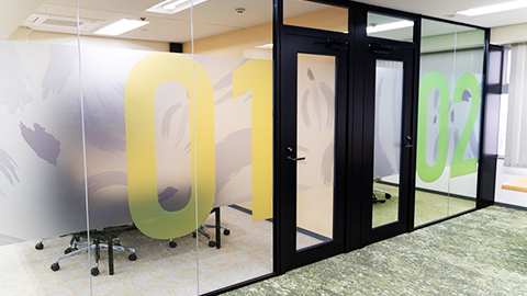 岡山本社 会議室